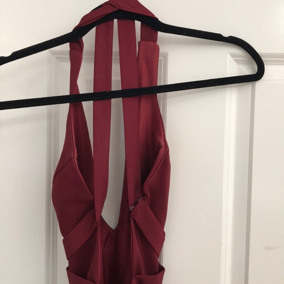 Gown - Picture 7 of 7